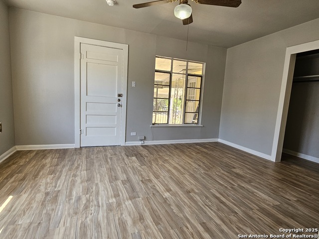 Image 12 of 16 For 3214 Travis W