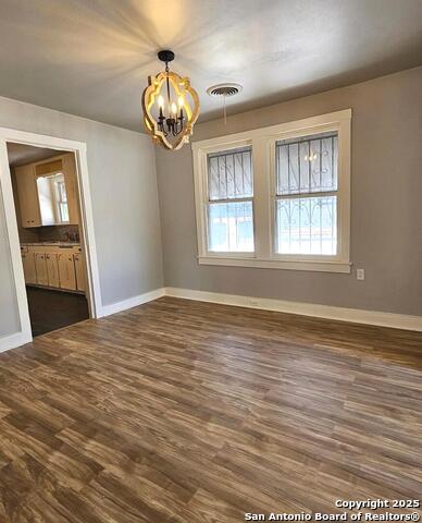 Image 4 of 16 For 3214 Travis W