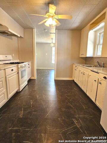 Image 7 of 16 For 3214 Travis W