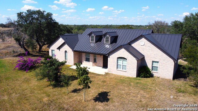 Details for 219 Private Road 568, Hondo, TX 78861