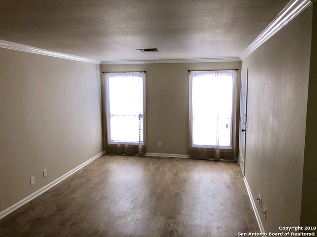 Image 11 of 14 For 5359 Fredericksburg Rd  504