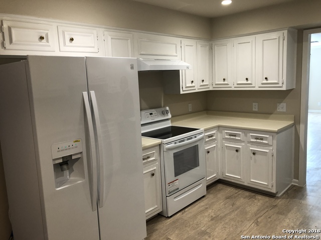 Image 14 of 14 For 5359 Fredericksburg Rd  504