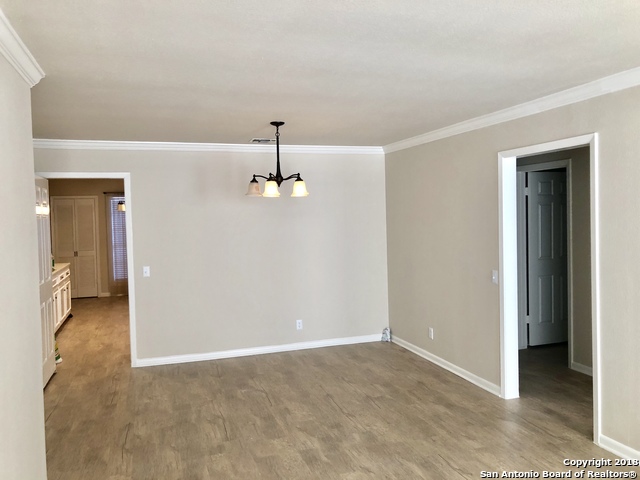 Image 9 of 14 For 5359 Fredericksburg Rd  504