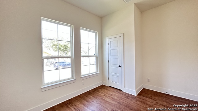 Image 20 of 23 For 118 Stella  