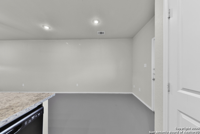 Image 11 of 26 For 9907 Grove Mist 102