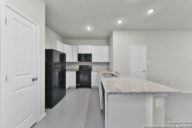 Image 8 of 26 For 9907 Grove Mist 102