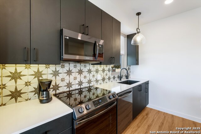 Image 7 of 17 For 2165 Gabriels Pl 1314