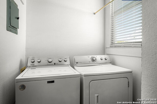 Image 31 of 48 For 843 Cross