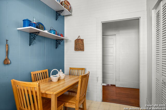 Image 32 of 48 For 843 Cross