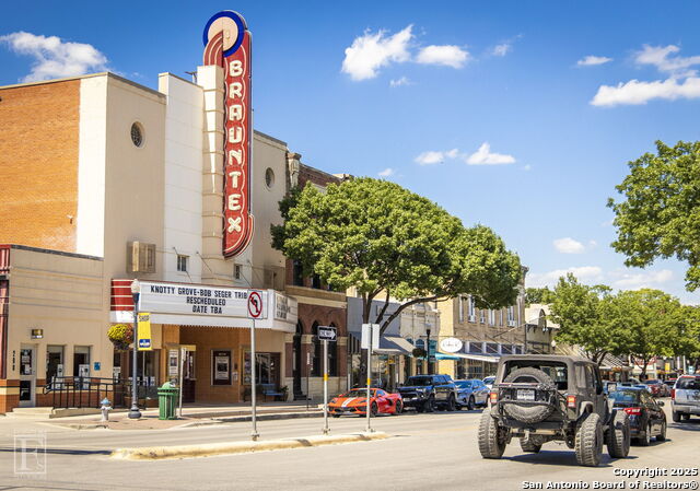 Image 46 of 48 For 843 Cross