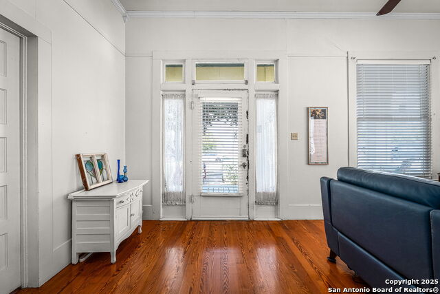 Image 8 of 48 For 843 Cross