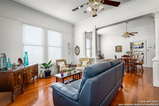 Image 9 of 48 For 843 Cross