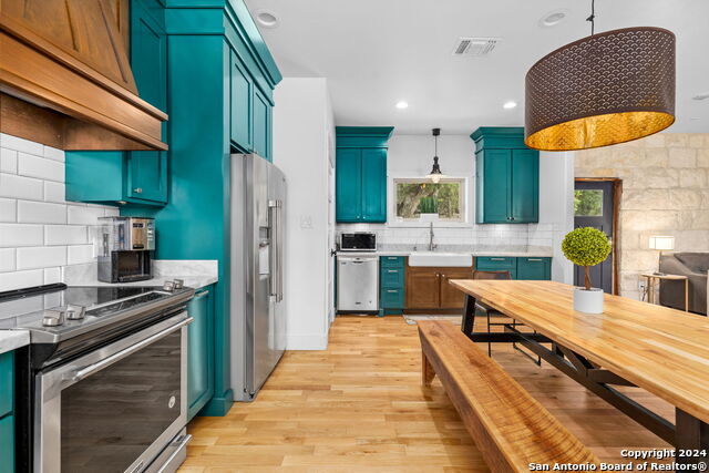 Image 3 of 41 For 684 Big Shades Rd
