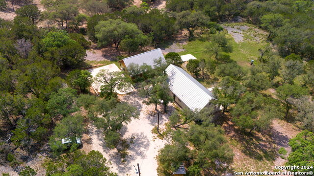Image 31 of 41 For 684 Big Shades Rd