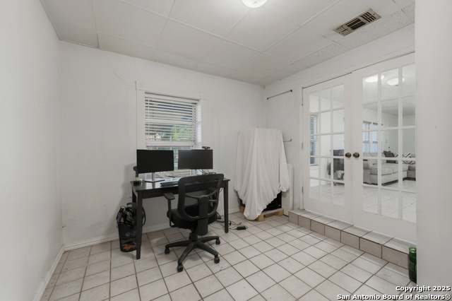 Image 13 of 25 For 118 Raleigh Place