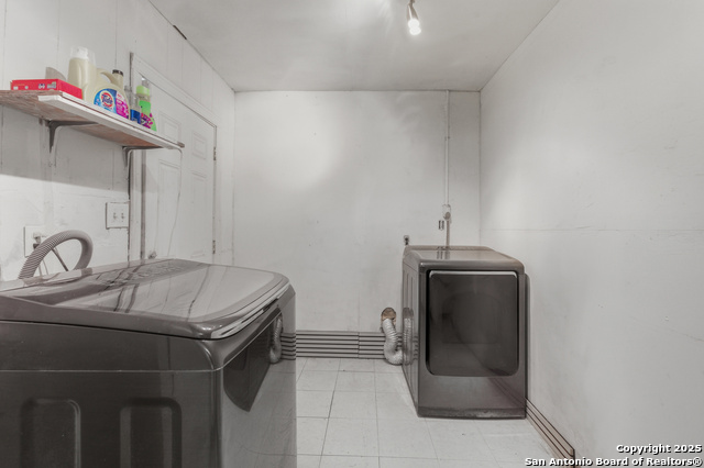 Image 20 of 25 For 118 Raleigh Place