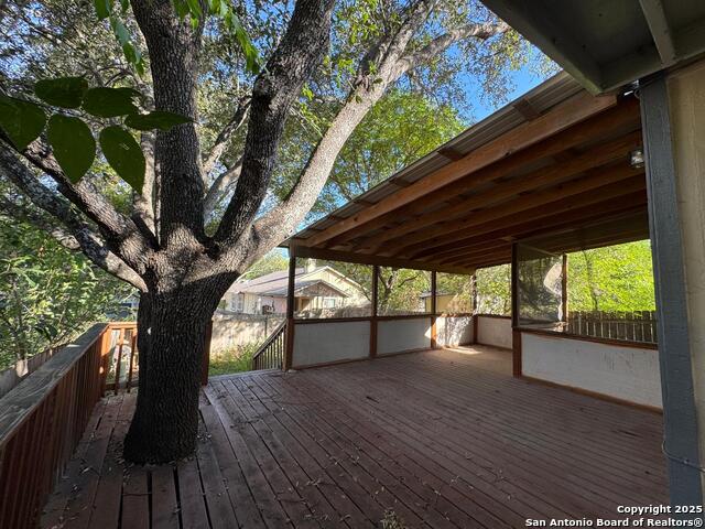 Listing photo id 11 for 12205 Stoney Xing