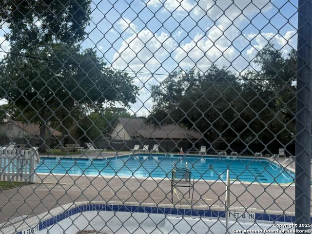 Listing photo id 14 for 12205 Stoney Xing