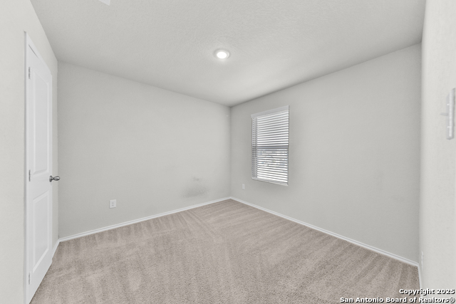 Image 17 of 21 For 9907 Grove Mist 103