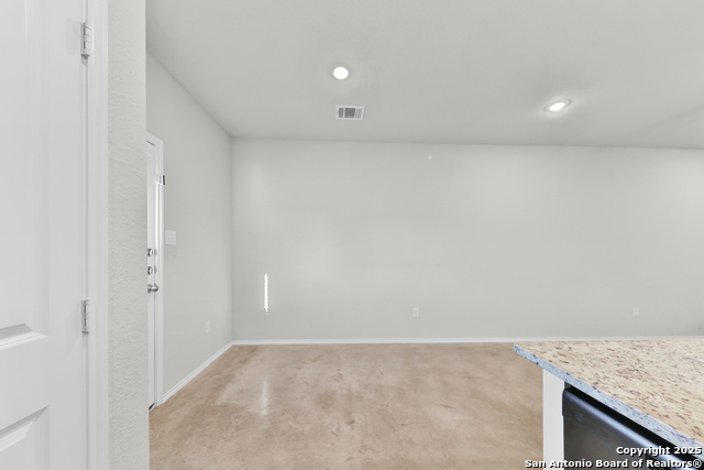 Image 8 of 21 For 9907 Grove Mist 103