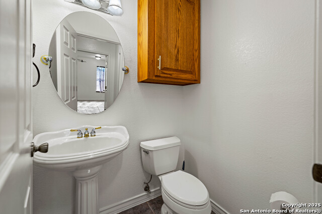 Listing photo id 17 for 6505 Fm 541  