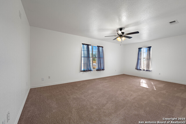 Listing photo id 18 for 6505 Fm 541  