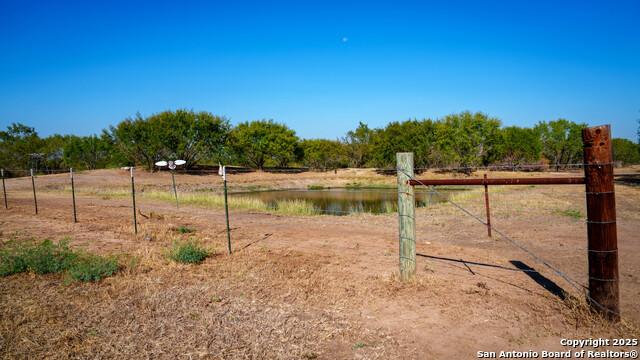 Listing photo id 44 for 6505 Fm 541  