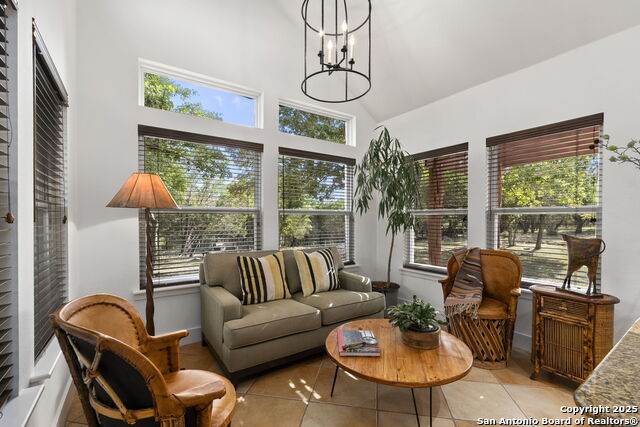 Image 17 of 60 For 121 Saddle View