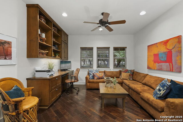 Image 21 of 60 For 121 Saddle View