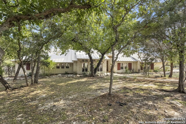 Image 41 of 60 For 121 Saddle View