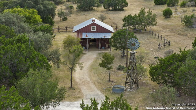 Image 42 of 60 For 121 Saddle View