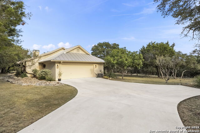 Image 51 of 60 For 121 Saddle View