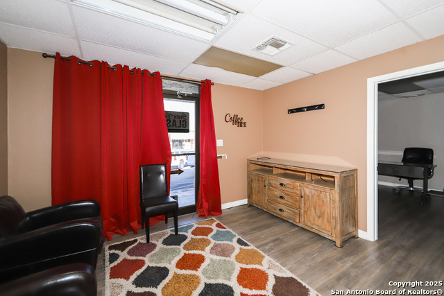 Listing photo id 11 for 12153 Valliant  1-3