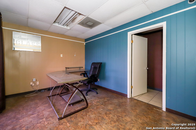 Listing photo id 13 for 12153 Valliant  1-3