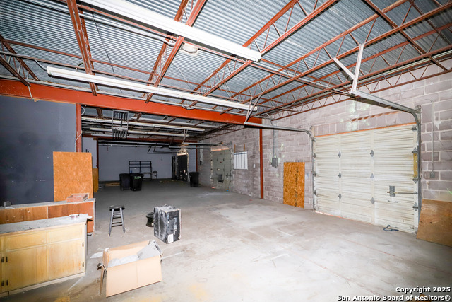 Listing photo id 26 for 12153 Valliant  1-3