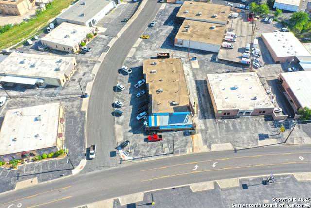 Listing photo id 34 for 12153 Valliant  1-3