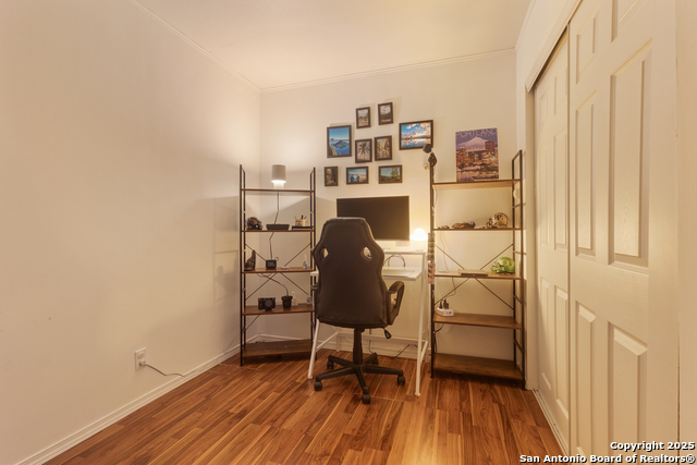 Image 11 of 27 For 8702 Village Dr  103