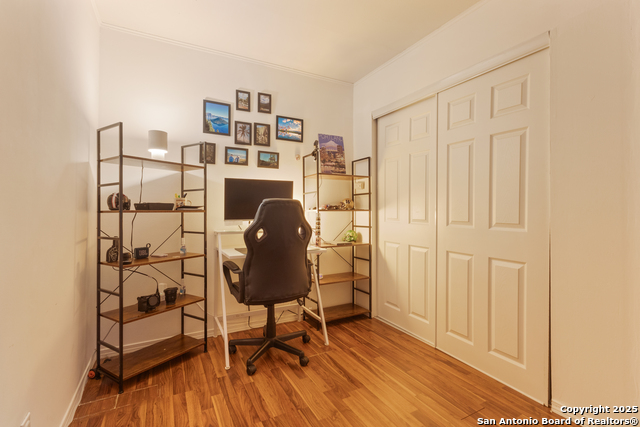 Image 12 of 27 For 8702 Village Dr  103