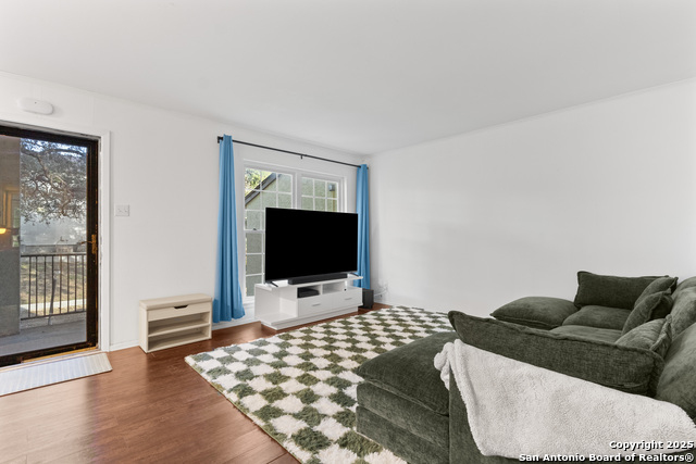 Image 5 of 27 For 8702 Village Dr  103