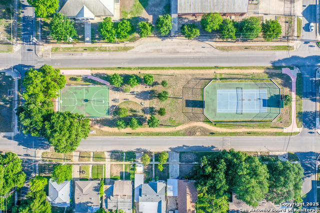 Image 18 of 18 For 255 Park Blvd N