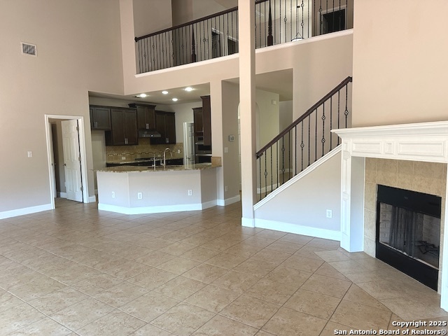 Listing photo id 14 for 3215 Highline