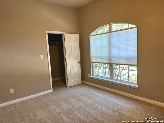 Listing photo id 34 for 3215 Highline