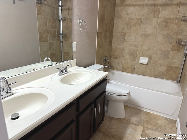 Listing photo id 35 for 3215 Highline