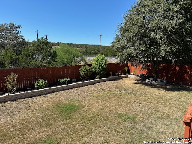 Listing photo id 43 for 3215 Highline