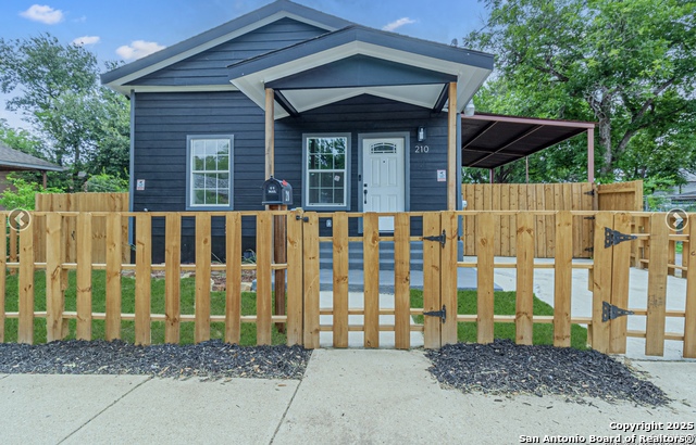 Details for 210 San Jacinto N, San Antonio, TX 78207