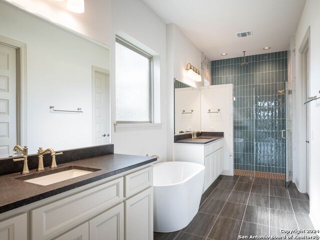 Image 23 of 57 For 34744 Casita Creek