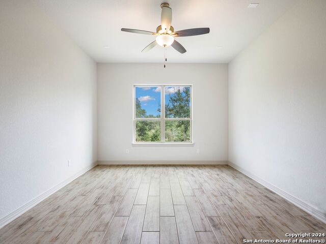 Image 27 of 57 For 34744 Casita Creek