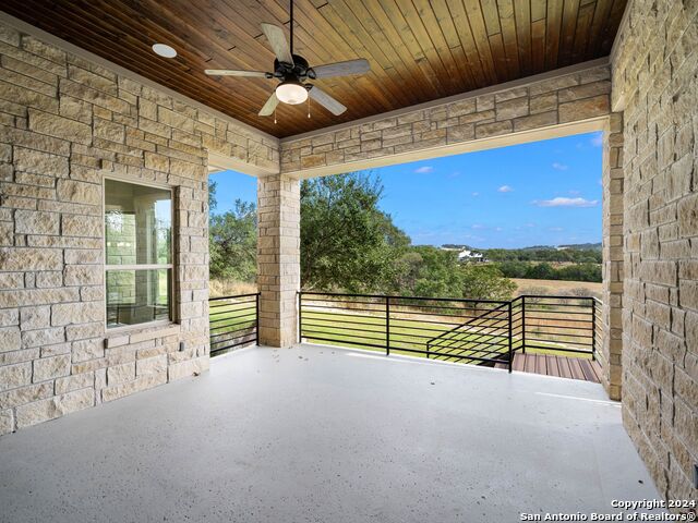 Image 3 of 57 For 34744 Casita Creek