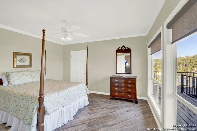 Listing photo id 29 for 2406 Connie  