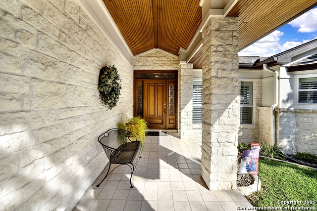 Listing photo id 4 for 2406 Connie  